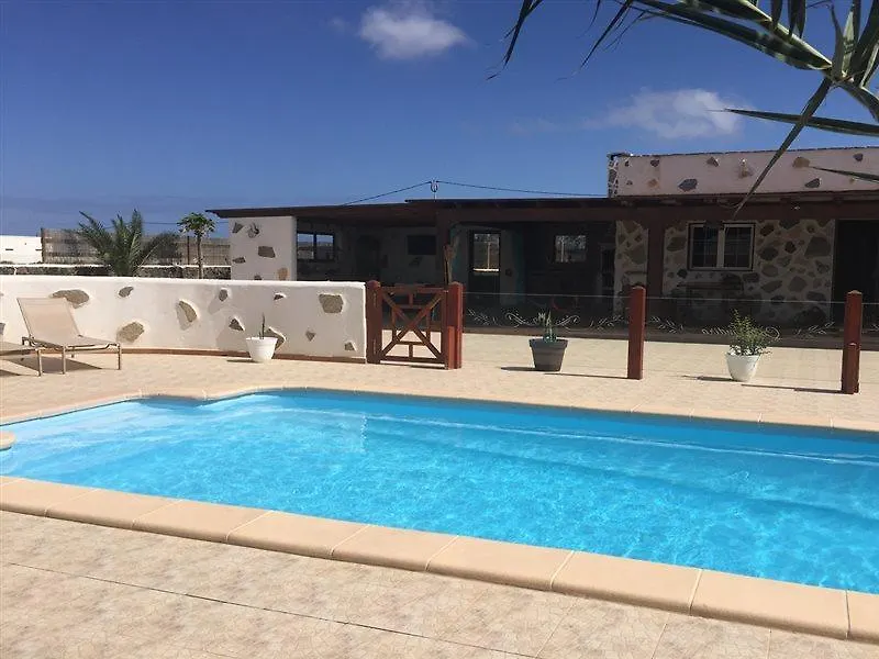 Villa Indira لاجاريس