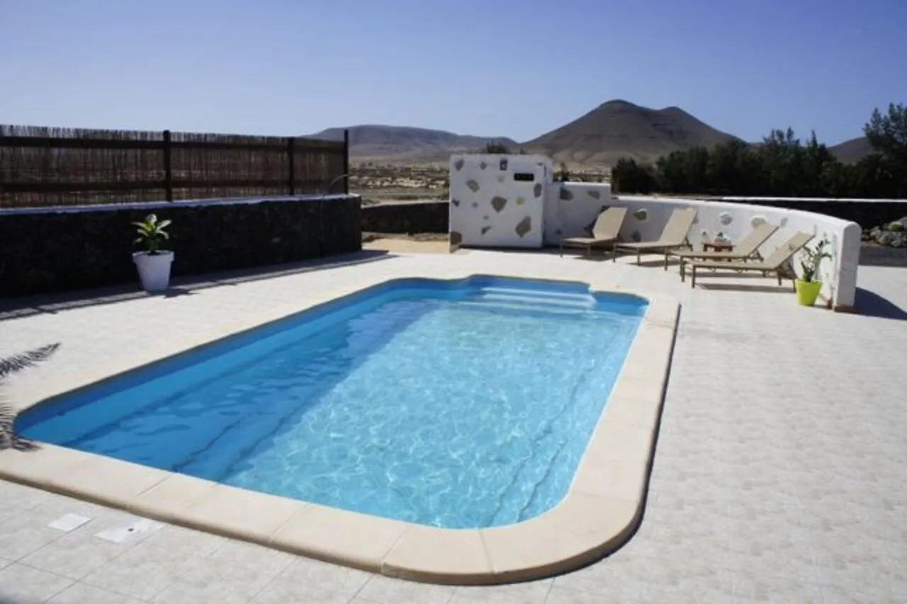 Villa Indira Lajares 3*,